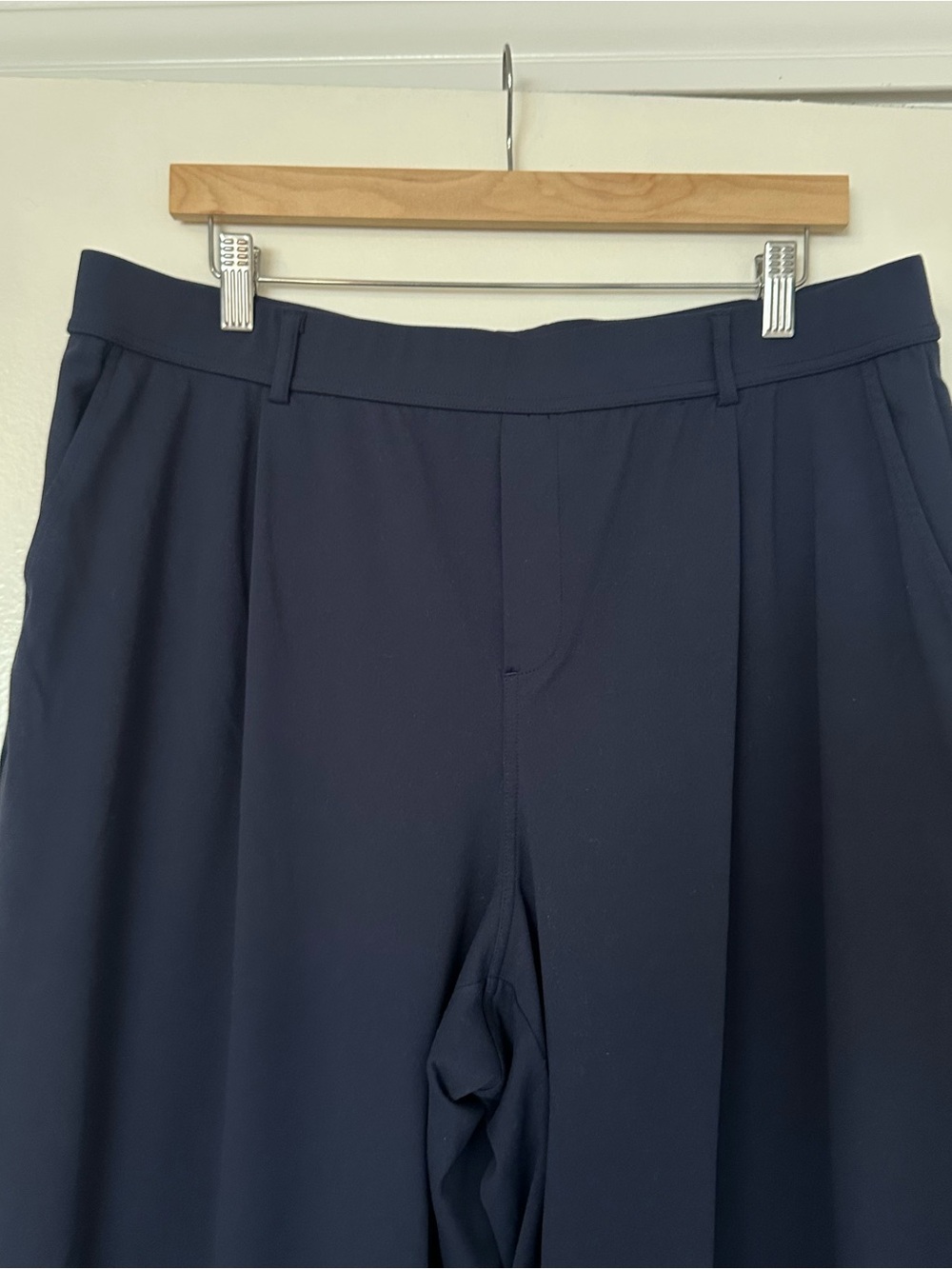 HALARA Navy High-Waist Pant